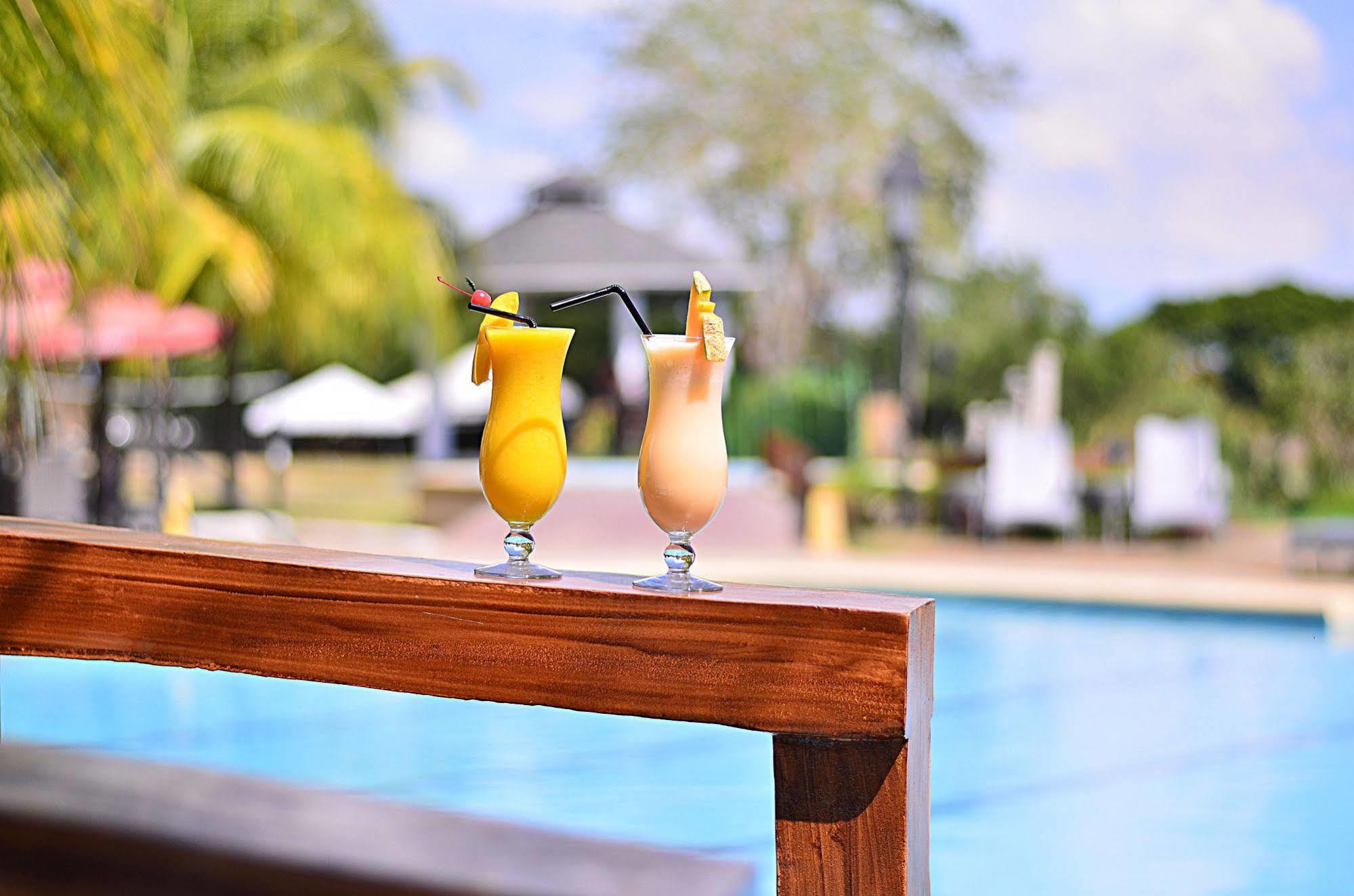 Thunderbird Resorts - Rizal Binangonan Eksteriør billede